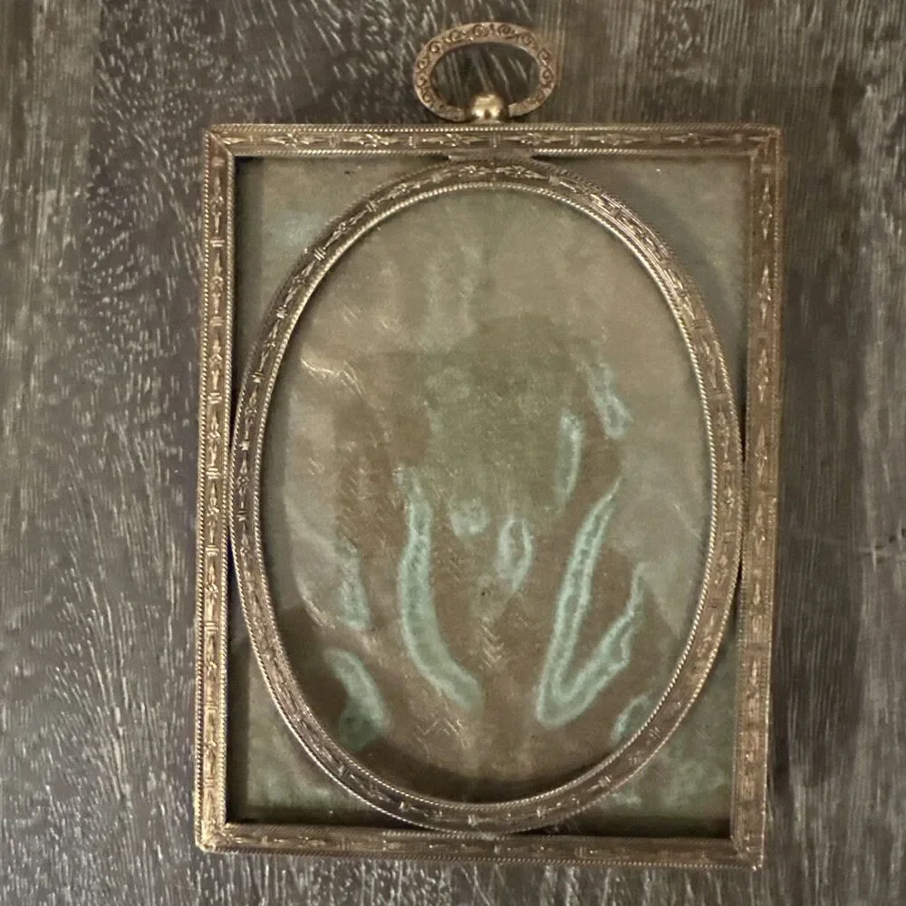 Antique Solid Brass Picture Frame with Original Glass – c. 1890–1915 – 3x4